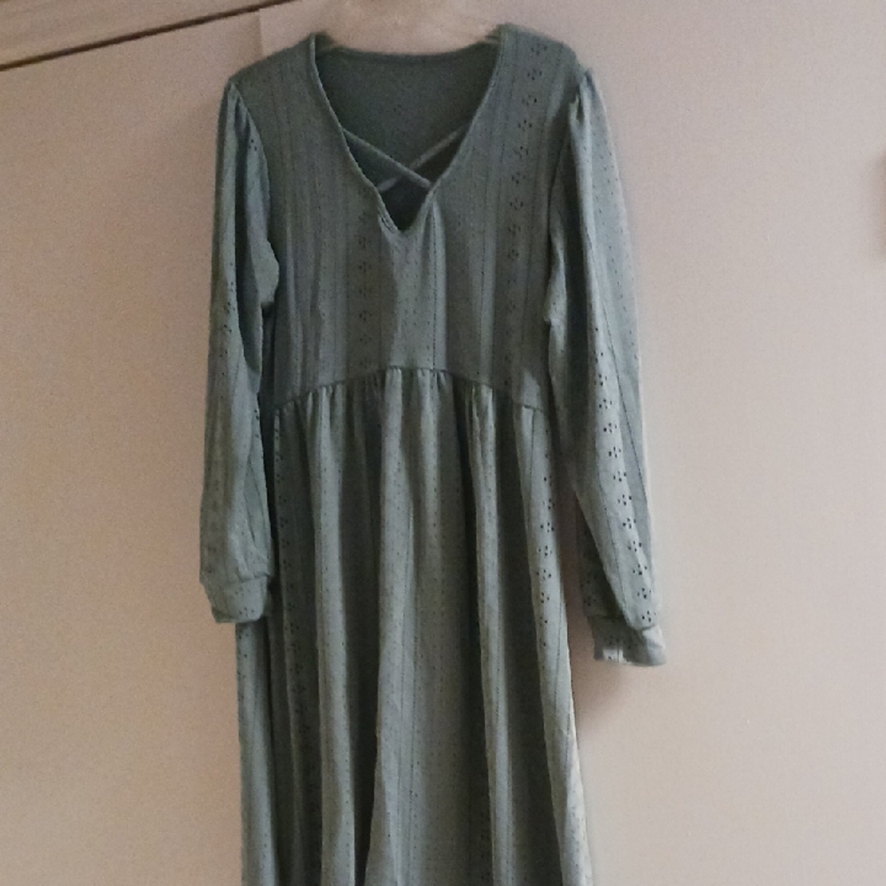 Green Long Sleeve Dress